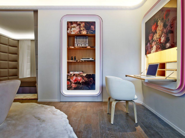 Meja kerja dengan desain lipat untuk ruang terbatas